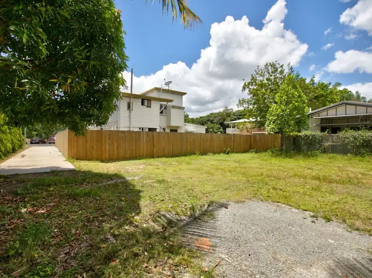 8 Gelling Street, Cairns North QLD 4870