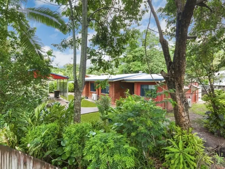 1 Iona Close, Edge Hill QLD 4870