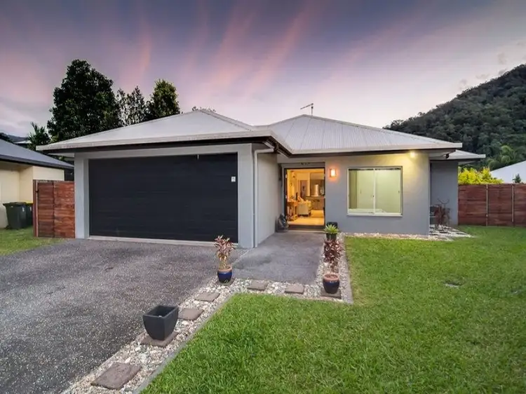 6 Govern Close, Redlynch QLD 4870