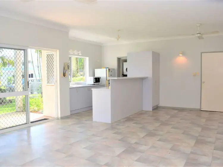 Fifth view of Homely unit listing, 2/1 Quetta Close, Manoora QLD 4870