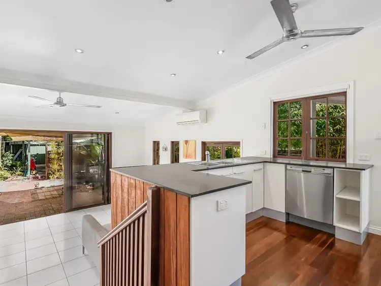 45 Dunn St, Cairns North QLD 4870