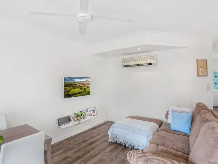 Seventh view of Homely townhouse listing, 2/10 Grantala St, Manoora QLD 4870