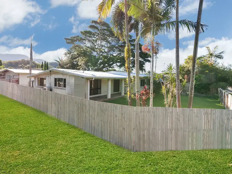 9 Kowinka Street, White Rock QLD 4868