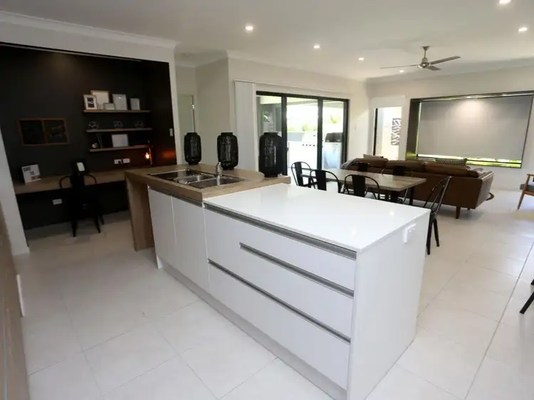 13 Castleton Entrance, Smithfield QLD 4878