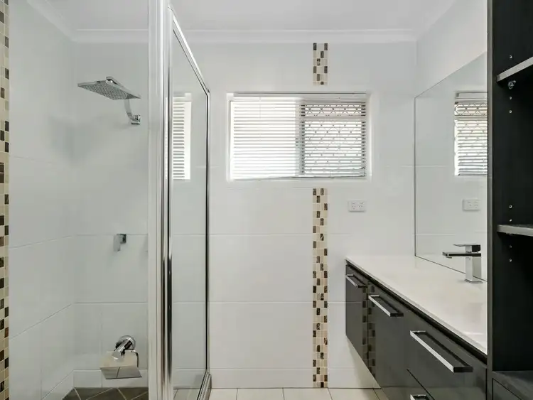 Fifth view of Homely house listing, 14 Fraser Cl, Kanimbla QLD 4870