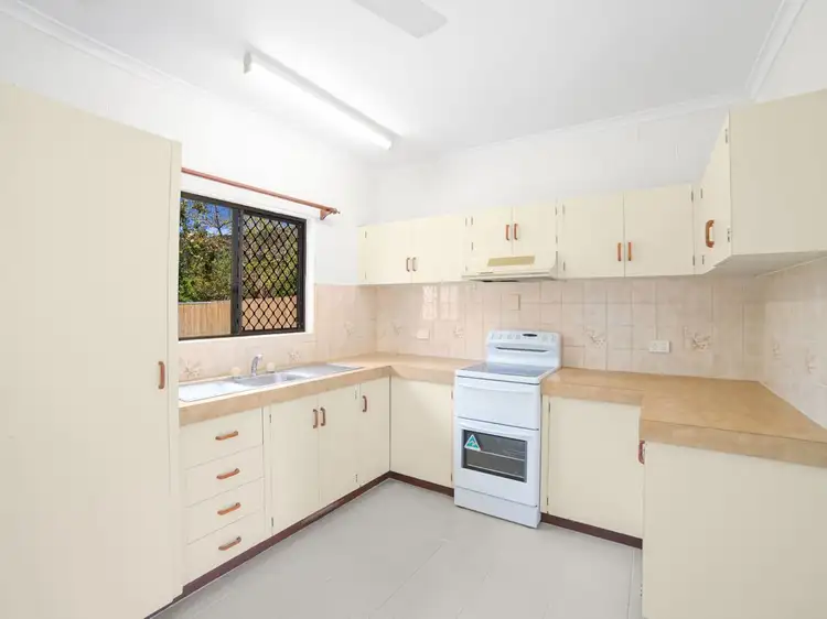Fourth view of Homely semi-detached listing, 21-23 Brooks Street, Whitfield QLD 4870