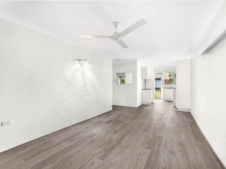 Fourth view of Homely unit listing, 5/126 Greenslopes St, Edge Hill QLD 4870