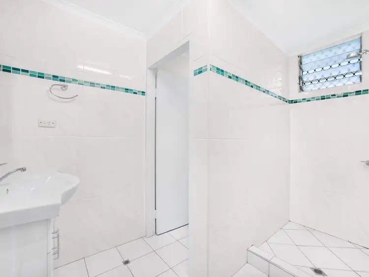 Sixth view of Homely unit listing, 5/126 Greenslopes St, Edge Hill QLD 4870