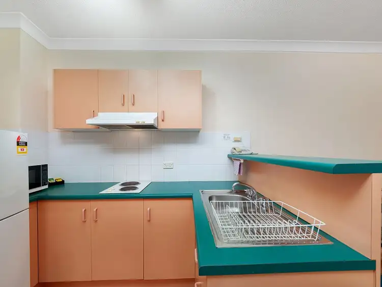 Second view of Homely unit listing, 5 & 2/184 McLeod St, Cairns North QLD 4870