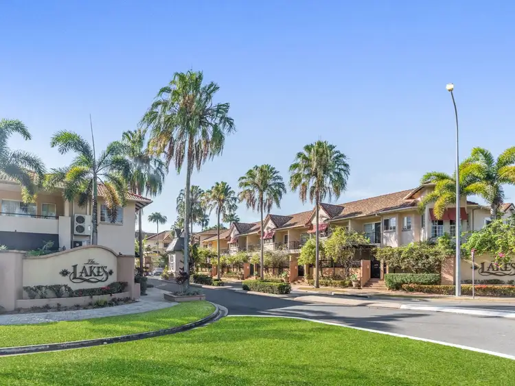 1616/2 Greenslopes St, Cairns North QLD 4870