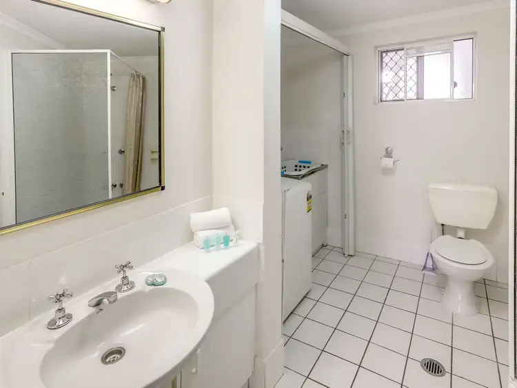Fifth view of Homely unit listing, 4/17a Upward St, Cairns City QLD 4870