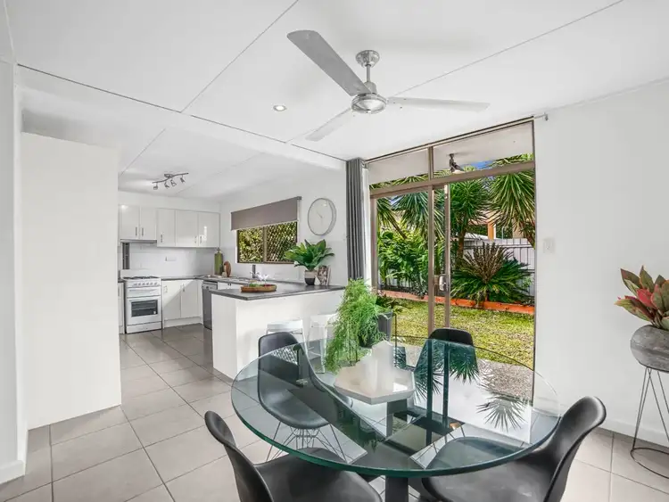 Fifth view of Homely house listing, 2 Alice Close, Woree QLD 4868