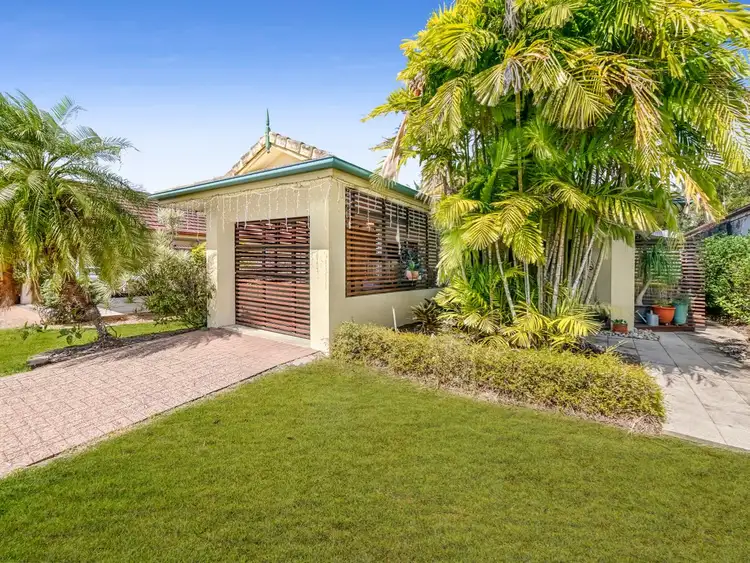 64 Silky Oak Court, Mooroobool QLD 4870