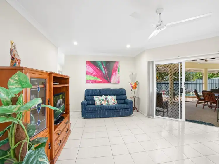 Sixth view of Homely house listing, 4 Grimes Cl, Kanimbla QLD 4870