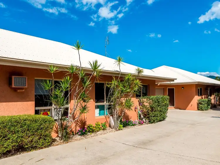 3/10 Short Street, Redlynch QLD 4870