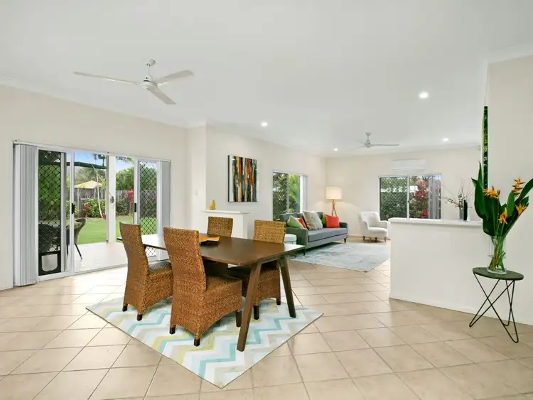 5 Spowatt Close, Kanimbla QLD 4870