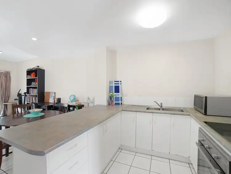 Fourth view of Homely townhouse listing, 7/40 Springfield Crescent, Manoora QLD 4870