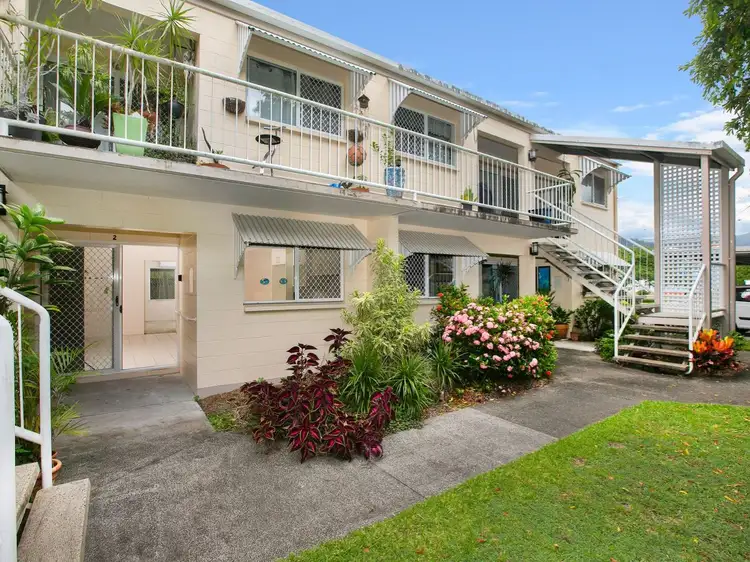 2/180 Pease Street, Manoora QLD 4870