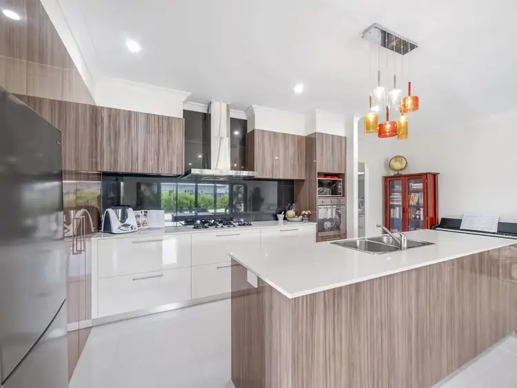 Second view of Homely house listing, 15 Parrot Close, Kanimbla QLD 4870
