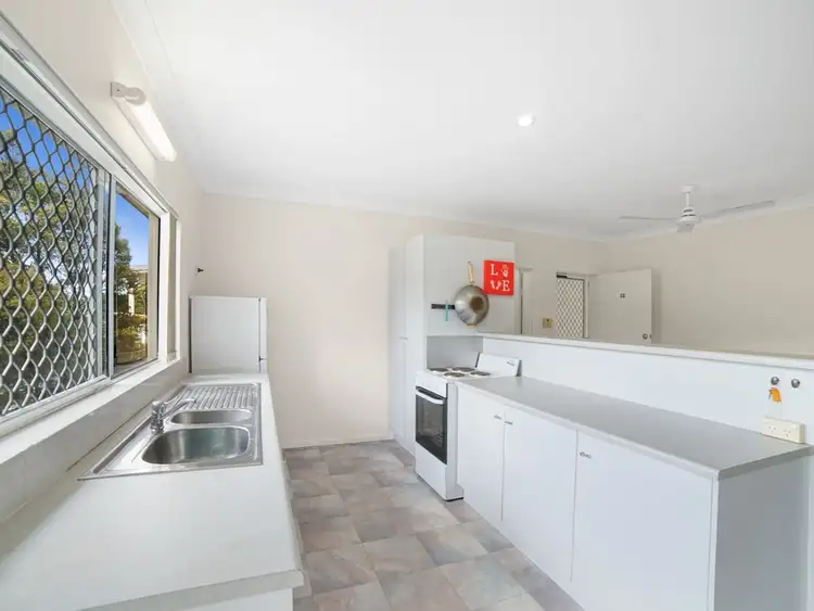 Fifth view of Homely unit listing, 12/24-26 Springfield Cres, Manoora QLD 4870