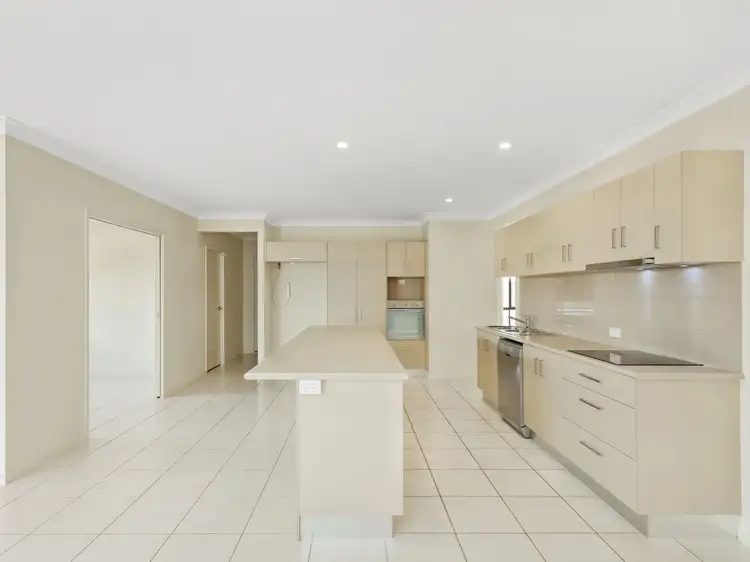 Fourth view of Homely house listing, 28 Springbrook Ave, Redlynch QLD 4870
