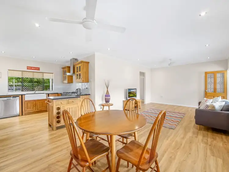11 Slathiel St, Brinsmead QLD 4870