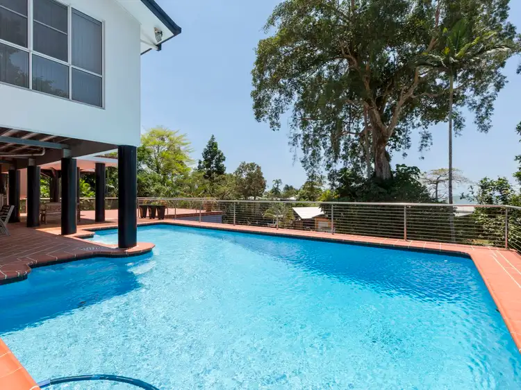 12 Little Maria Street, Flying Fish Point QLD 4860