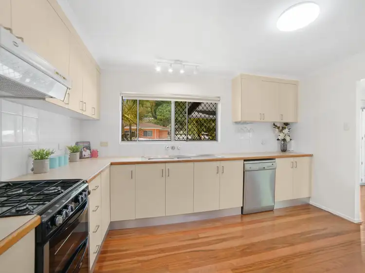 Fifth view of Homely house listing, 8 Flamenco Close, Bayview Heights QLD 4868