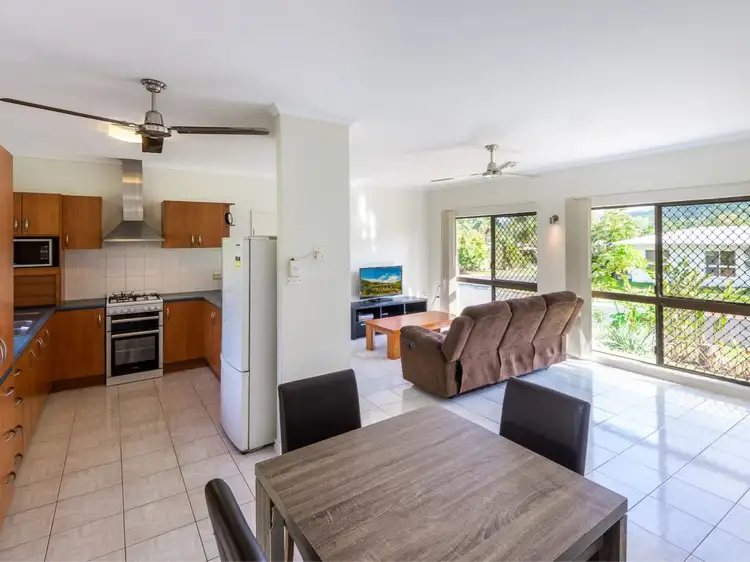 4 Barellan Close, Caravonica QLD 4878