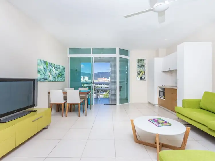 201 Lake Street, Cairns North QLD 4870