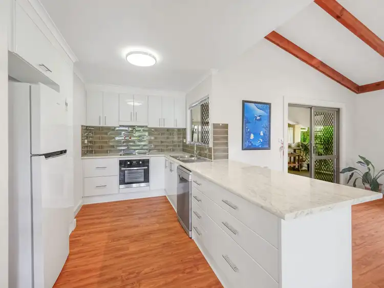Sixth view of Homely house listing, 17-19 Dale Close, Bayview Heights QLD 4868