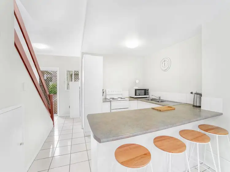 Second view of Homely unit listing, 1/42 Springfield Crescent, Manoora QLD 4870