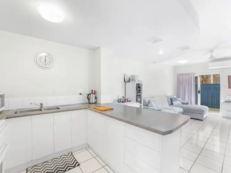 Sixth view of Homely unit listing, 1/42 Springfield Crescent, Manoora QLD 4870