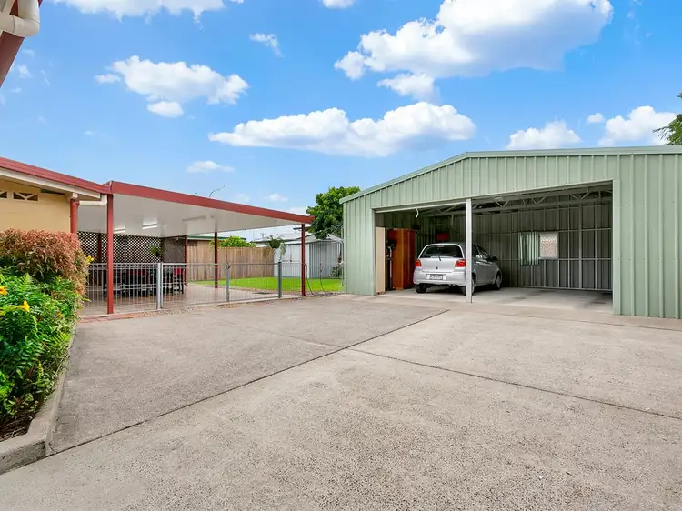 54 Curtin St, Westcourt QLD 4870