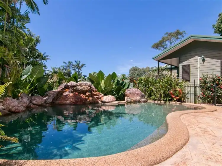 8 Willandra Close, Caravonica QLD 4878
