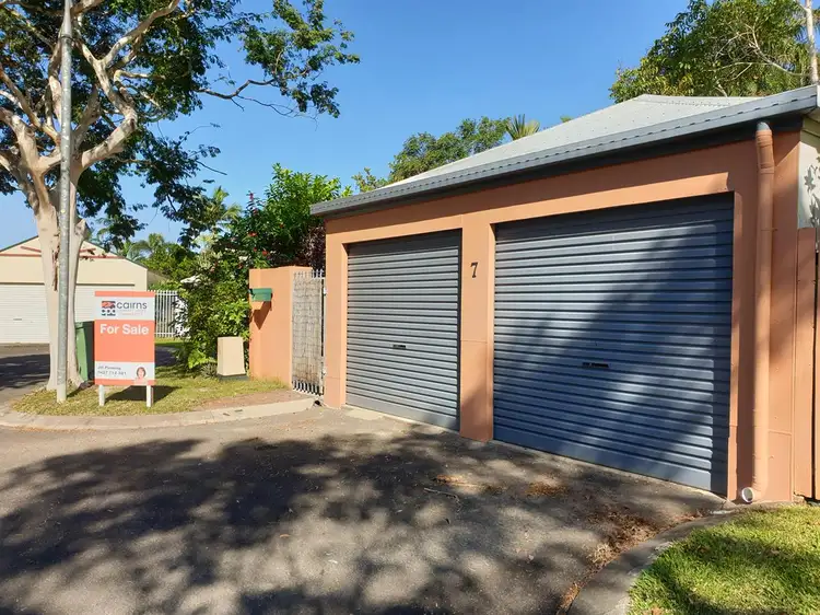 7 Saddle Mountain Road, Smithfield QLD 4878