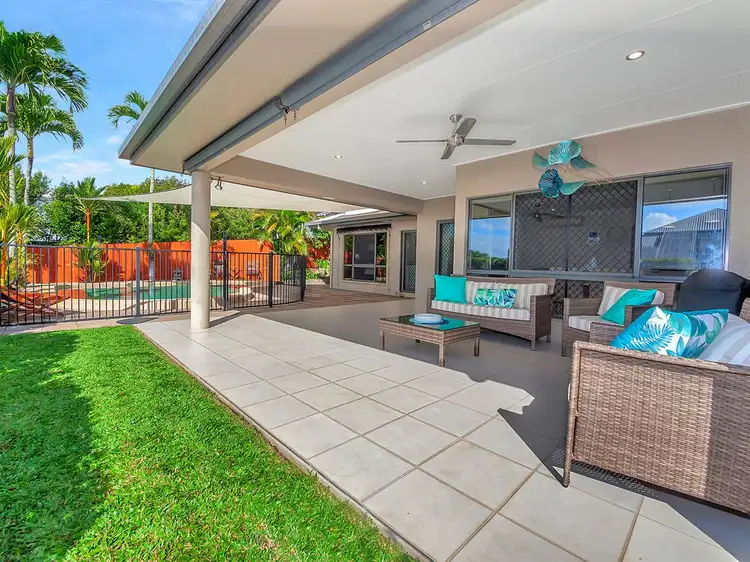 13 Finchley Close, Redlynch QLD 4870
