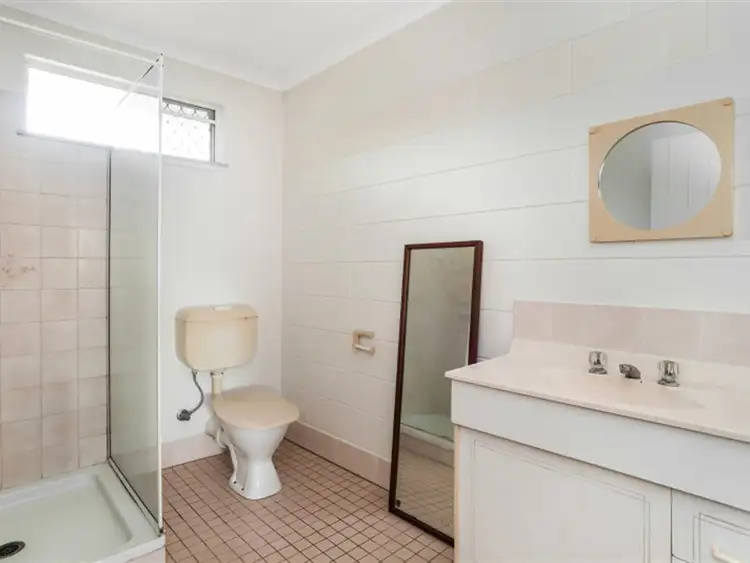 Sixth view of Homely unit listing, 1/25 Mt Peter Road, Edmonton QLD 4869