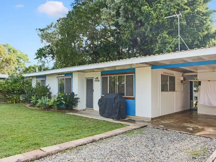 9 Christensen Street, Machans Beach QLD 4878