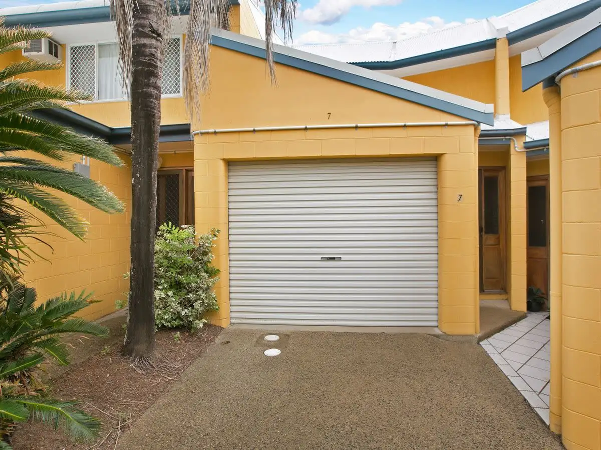 Main view of Homely townhouse listing, 7/1 Springfield Cres, Manoora QLD 4870