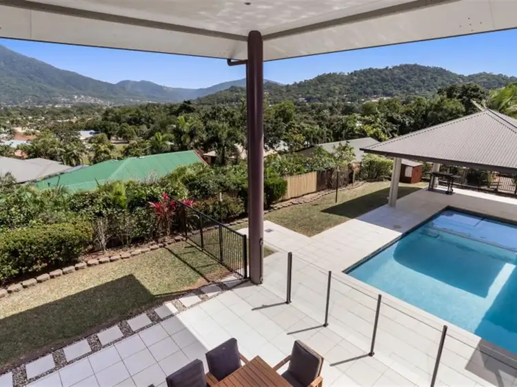 7 Chapel Close, Brinsmead QLD 4870