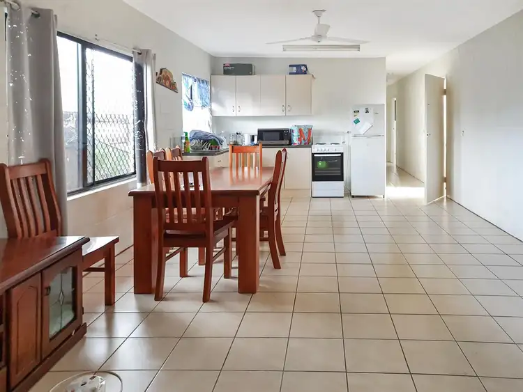 16 Herries St, Earlville QLD 4870