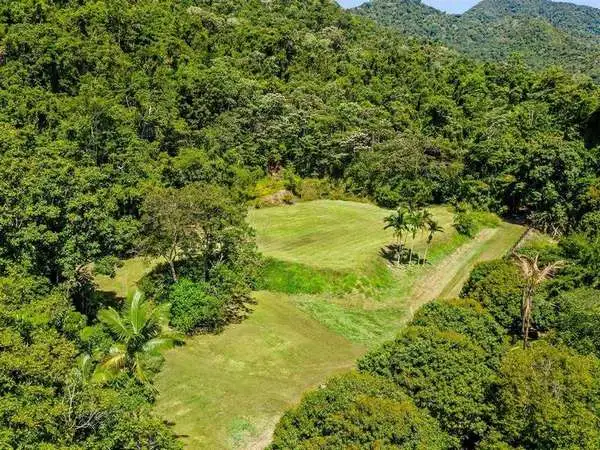 162 The Rocks Rd, Redlynch QLD 4870