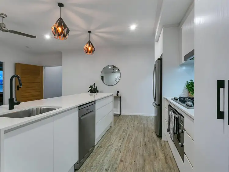 Seventh view of Homely house listing, 2 Emperor Street, Kanimbla QLD 4870