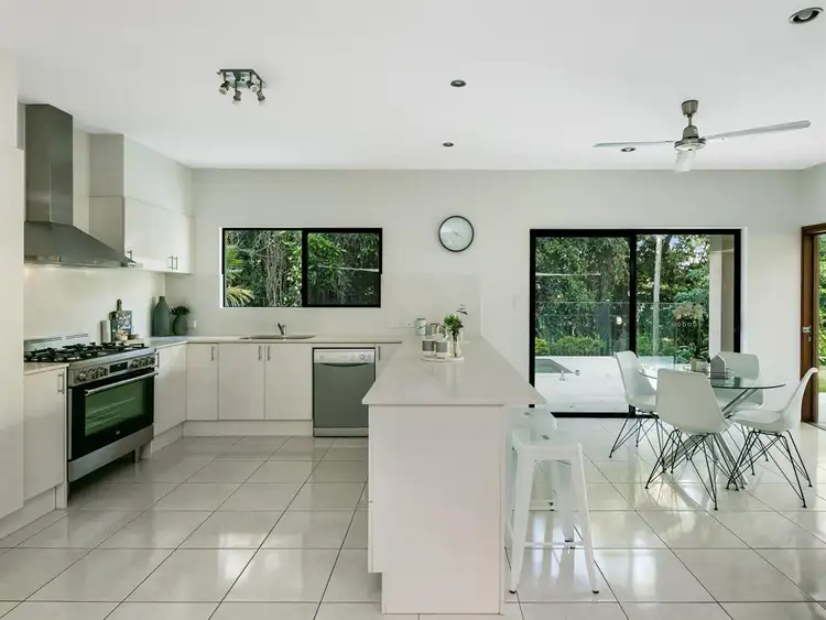 9 Barringtonia Close, Redlynch QLD 4870