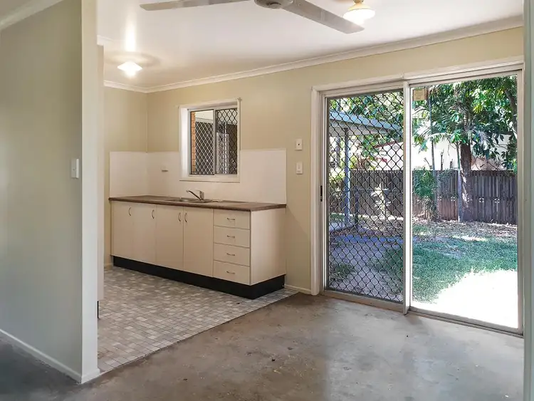 Sixth view of Homely house listing, 7 Bucas Court, Mooroobool QLD 4870