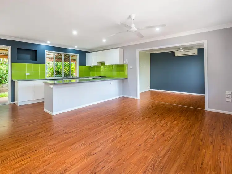 8 Baway Close, Caravonica QLD 4878