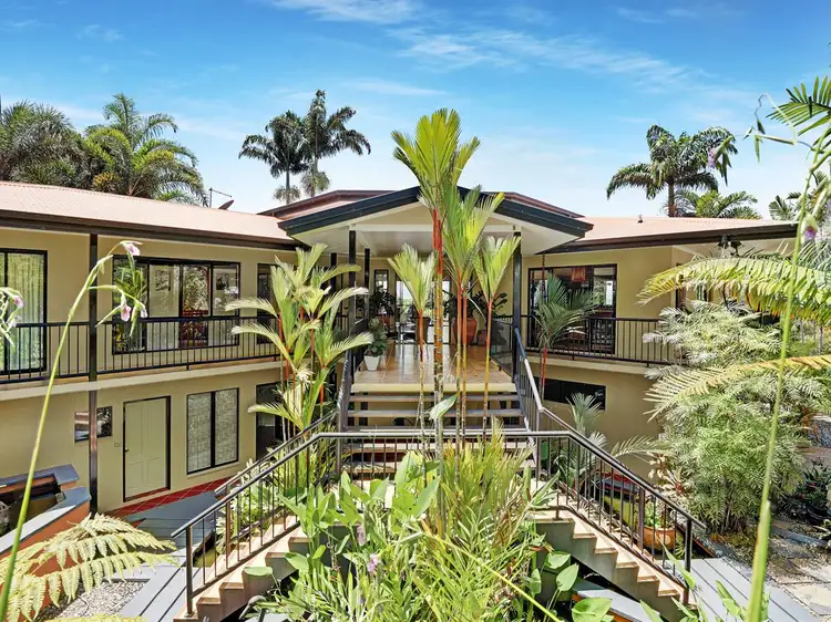 10 Rhapis Court, Whitfield QLD 4870