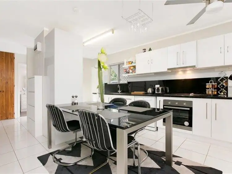 Main view of Homely unit listing, 2/15 Pioneer Street, Manoora QLD 4870