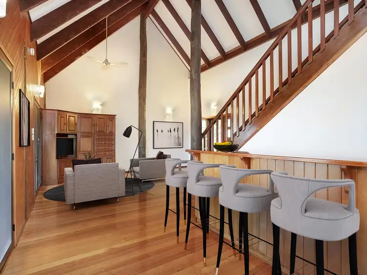 31-33 Chatham Terrace, Smithfield QLD 4878